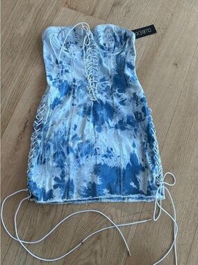 Dolls Kill Club Exx Lovesick Girls Lace Up Acid Wash Denim Mini Dress in Blue &